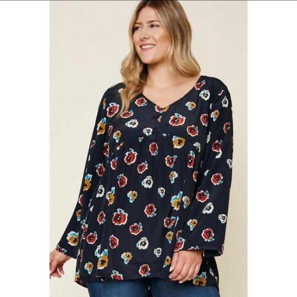 Hayden Plus Midnight Floral Print Empire Waist V Neck Relaxed Fit Pleated Top 2X - Picture 1 of 10